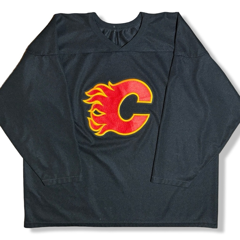 Vintage CCM Calgary Flames Hockey Jersey